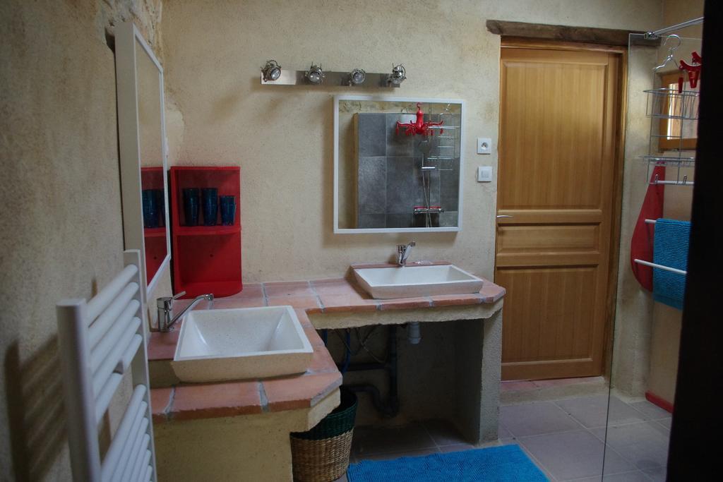 Bed and Breakfast La Prade Basse 82 Сент-Антонен Номер фото